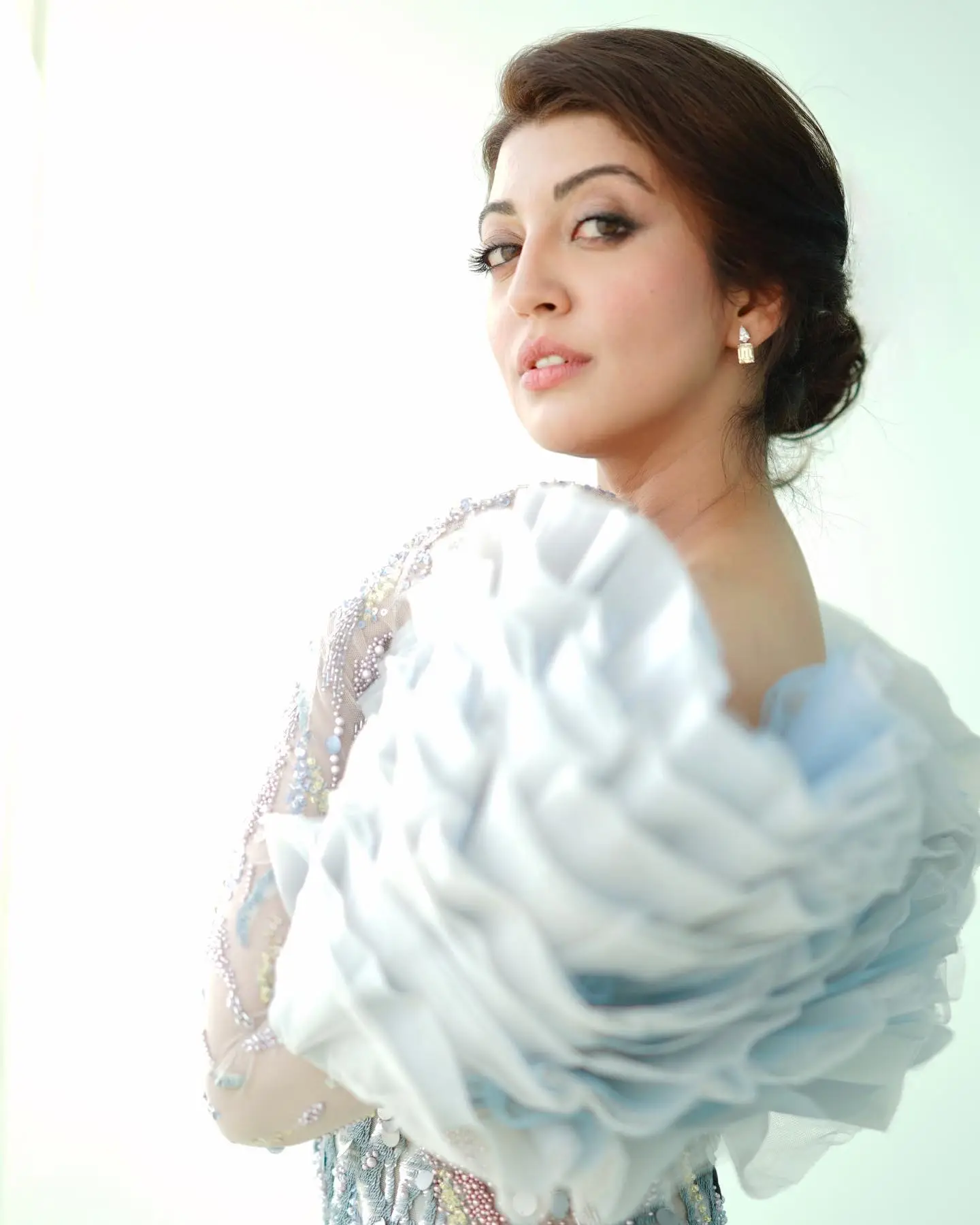 Bollywood Actress Pranitha Subhash Images in Sky Blue Saree